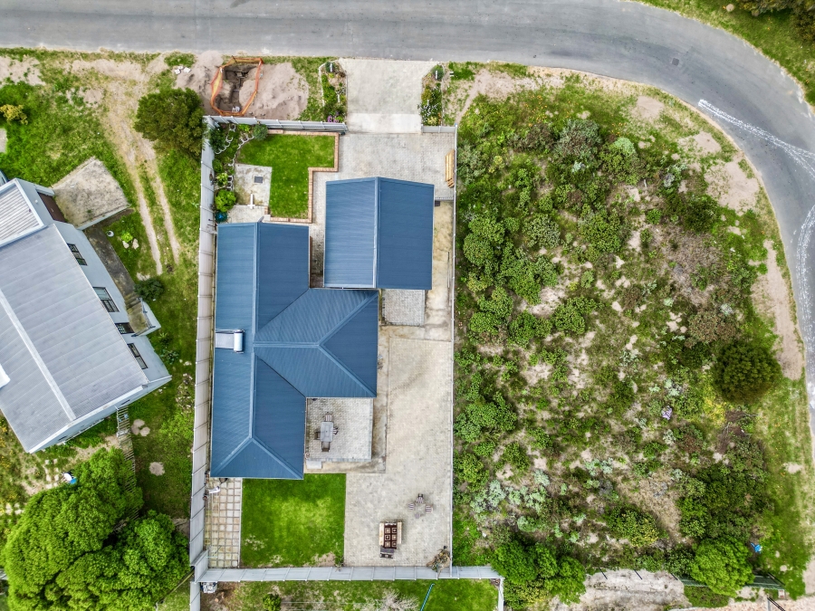 3 Bedroom Property for Sale in De Kelders Western Cape